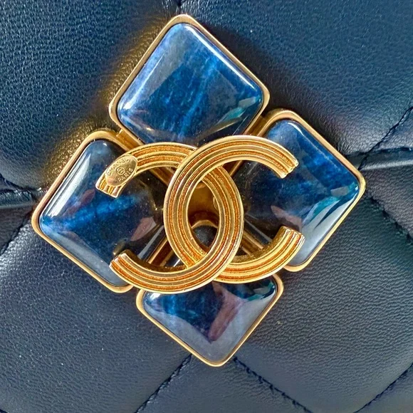 Chanel Navy Blue Diamond Lock Crossbody Flap Bag - Picture 2 of 12